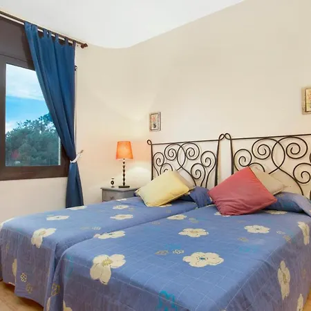 Sleeps 10 Villa Lloret de Mar