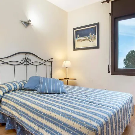 Sleeps 10 Villa